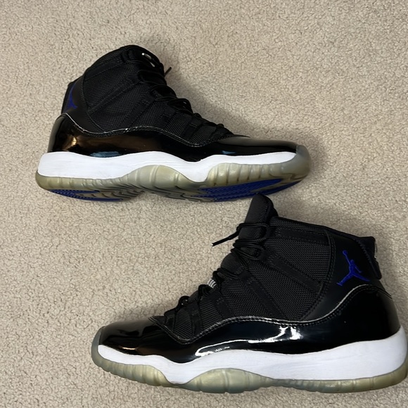 Jordan 11s Space Jams 7y gs - Picture 2 of 7